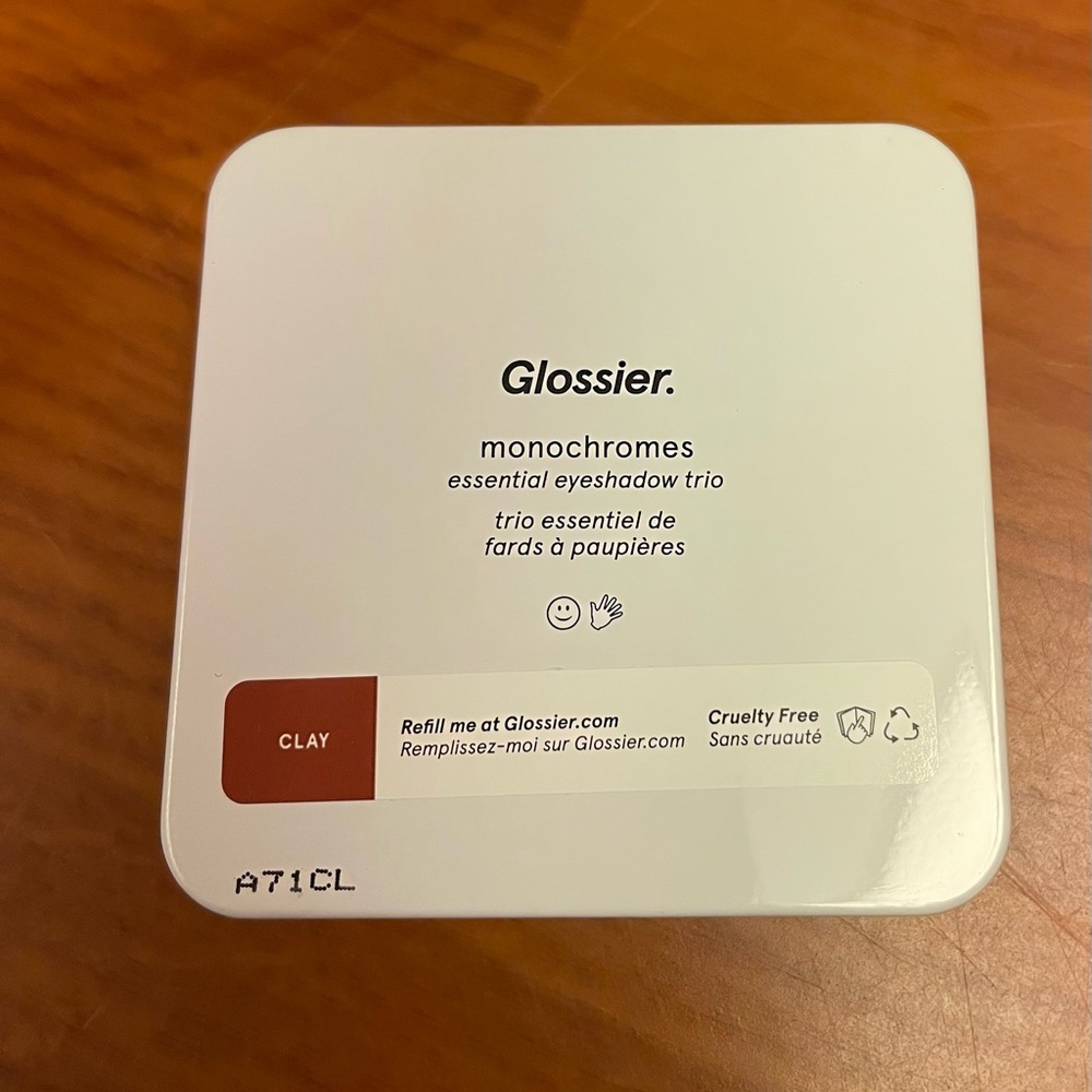 Glossier eyeshadow - Picture 1 of 4